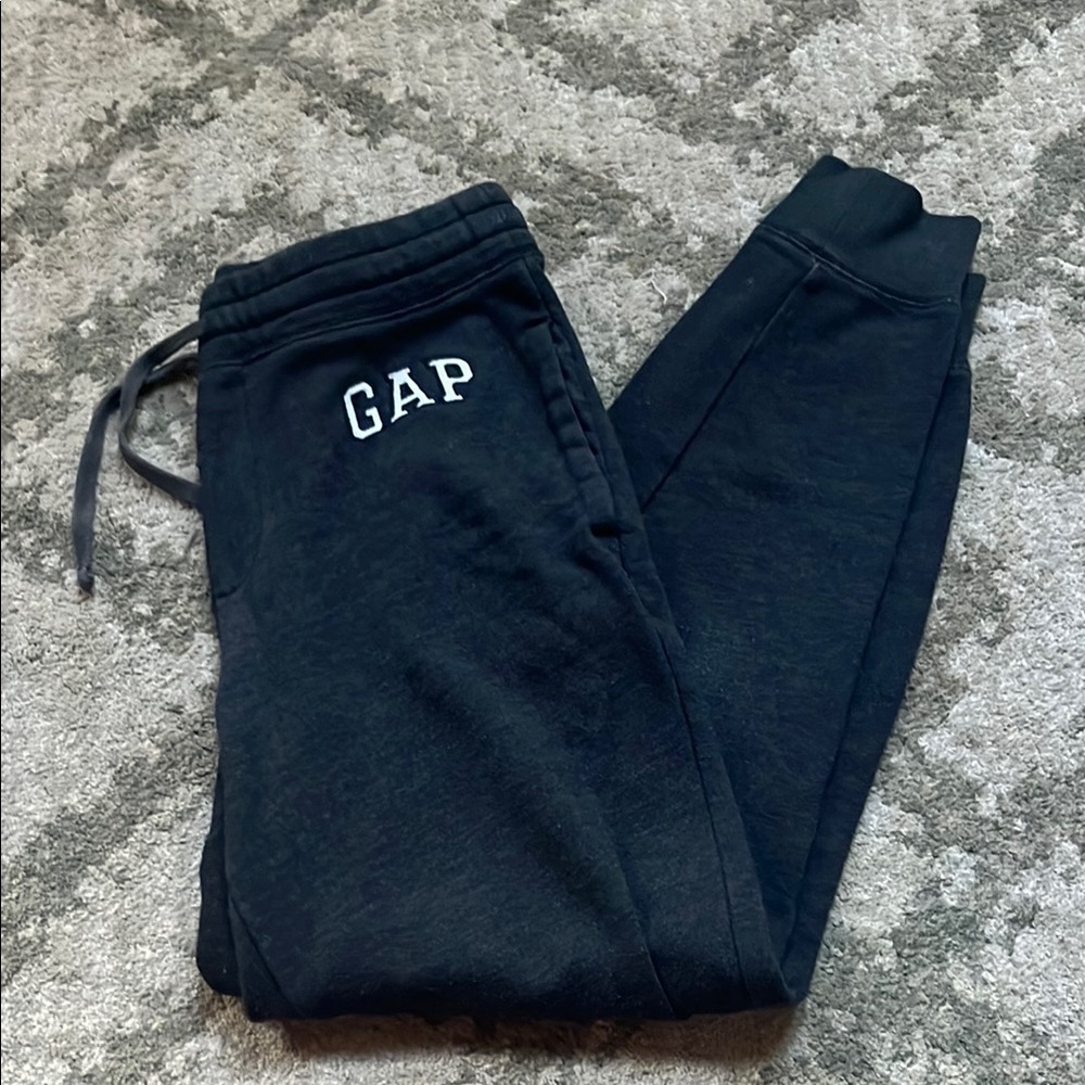 Men’s small GAP dark grey joggers
